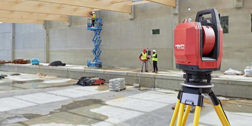 Totalstation PLT 400-2 in der Anwendung